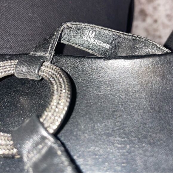 Kenneth Cole Reaction black leather flip flop sandals SZ 8 - Picture 4 of 5